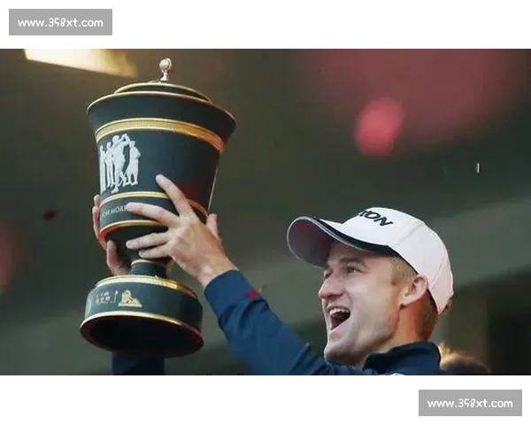 大满贯决赛日，看台上星光熠熠，究竟是老将称霸还是新人王登基